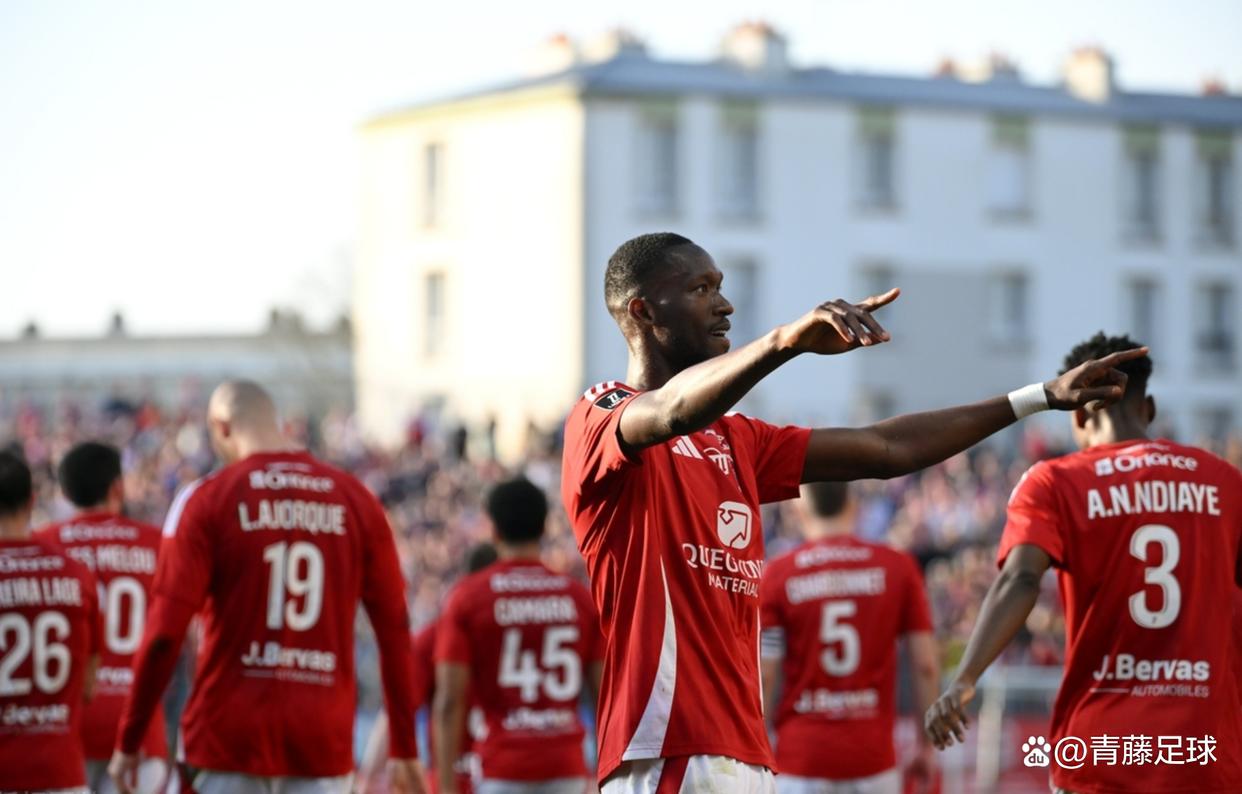 尊龙凯时-摩纳哥主场不敌对手，再遭连败厄运(sp袁绍张角沮授t0阵容)