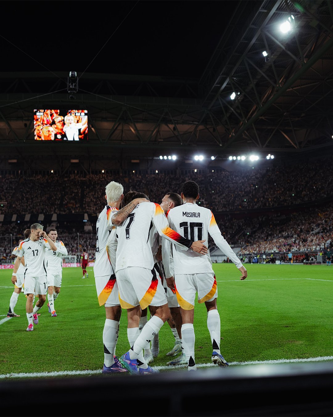 欧国联顶尖球队较量激烈，胜负难分的简单介绍