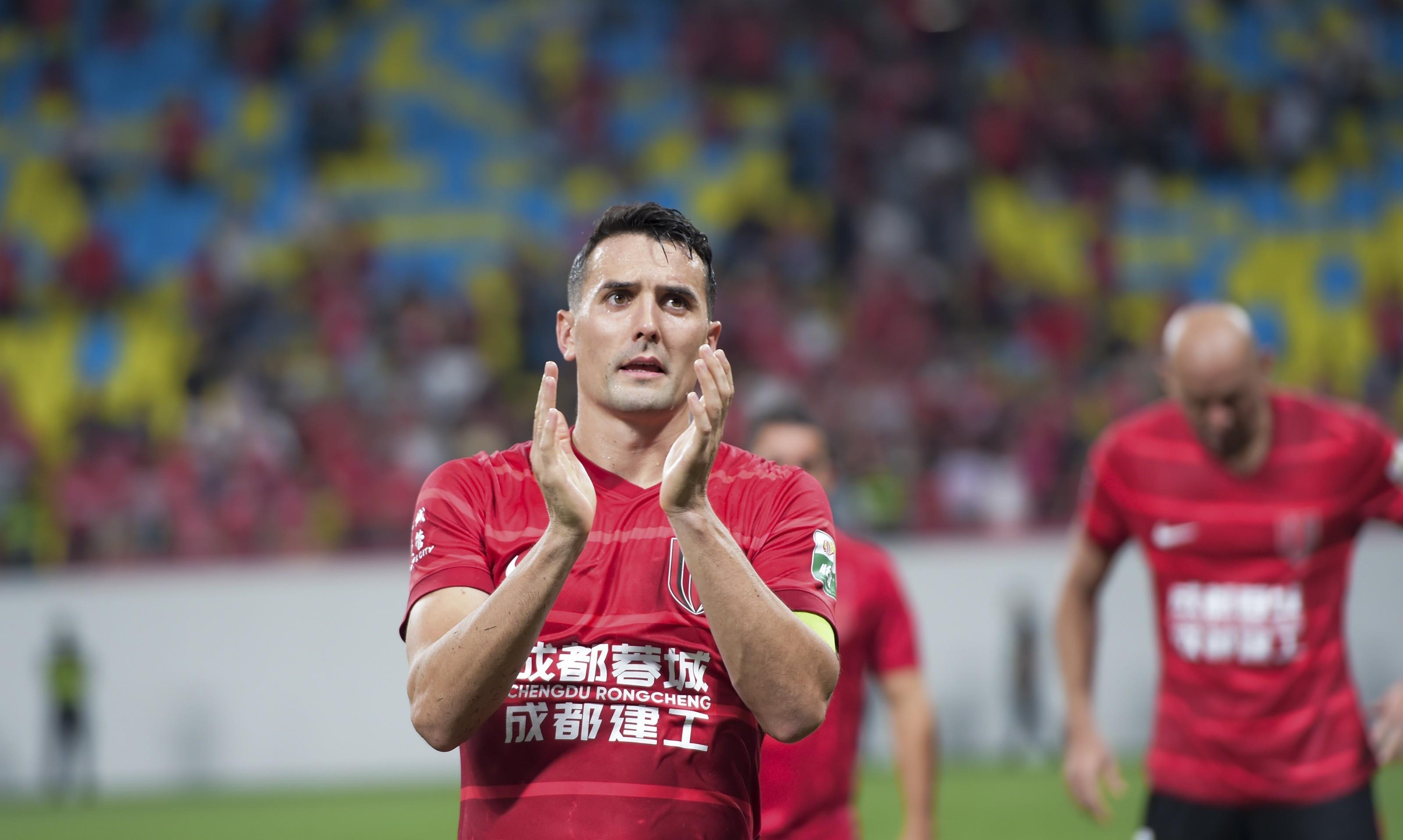 尊龙凯时-鹿岛客场逼平上港，亚冠资格竞争异常激烈