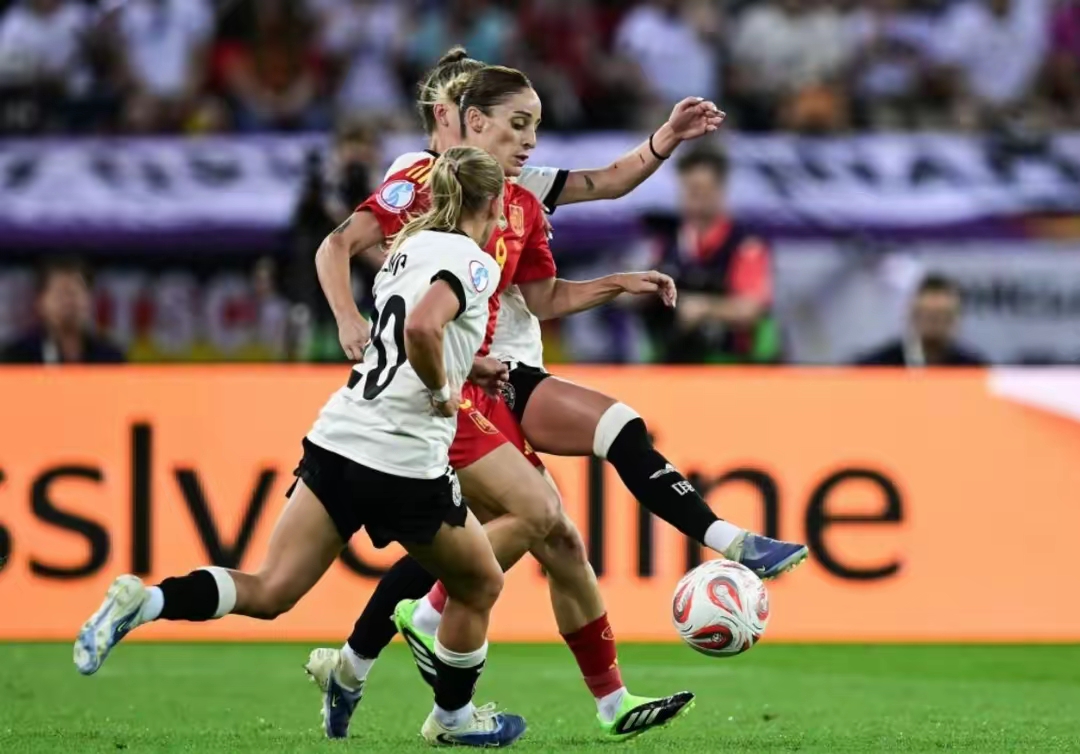 一场激动人心的欧洲对决即将上演,球迷翘首以待的简单介绍 一场激动人心的欧洲对决即将上演,球迷翘首以待的简单介绍