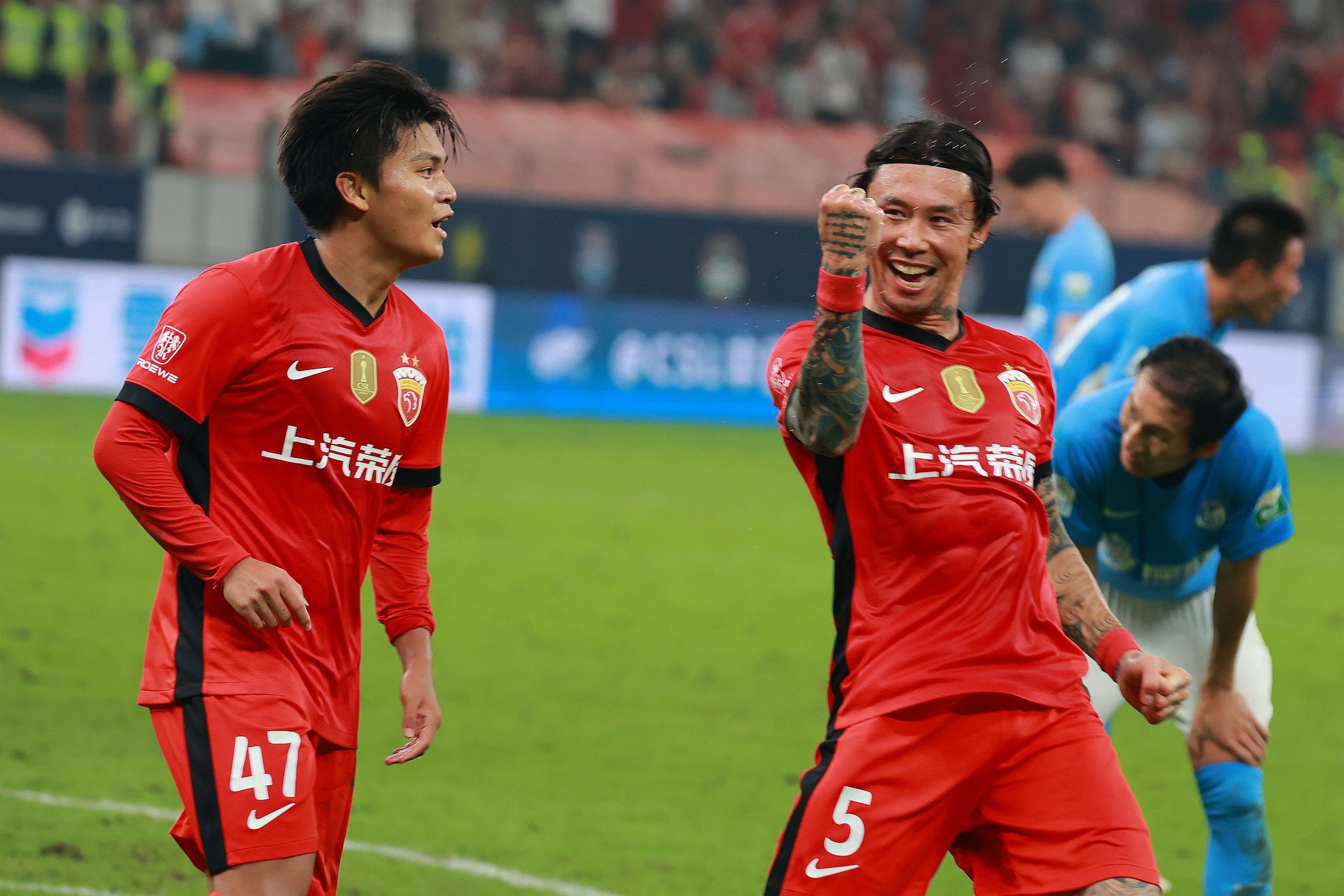 尊龙凯时-队伍士气高涨，球员全力以赴冲刺胜利的简单介绍